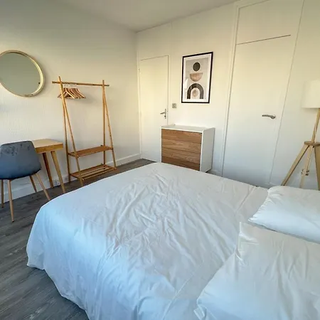 Flexliving - - Vouille Holiday home *